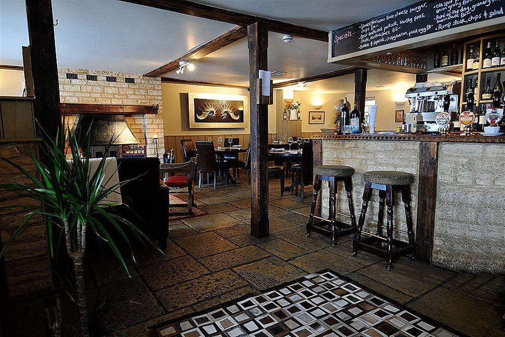 The Chequers Inn Cassington Ngoại thất bức ảnh