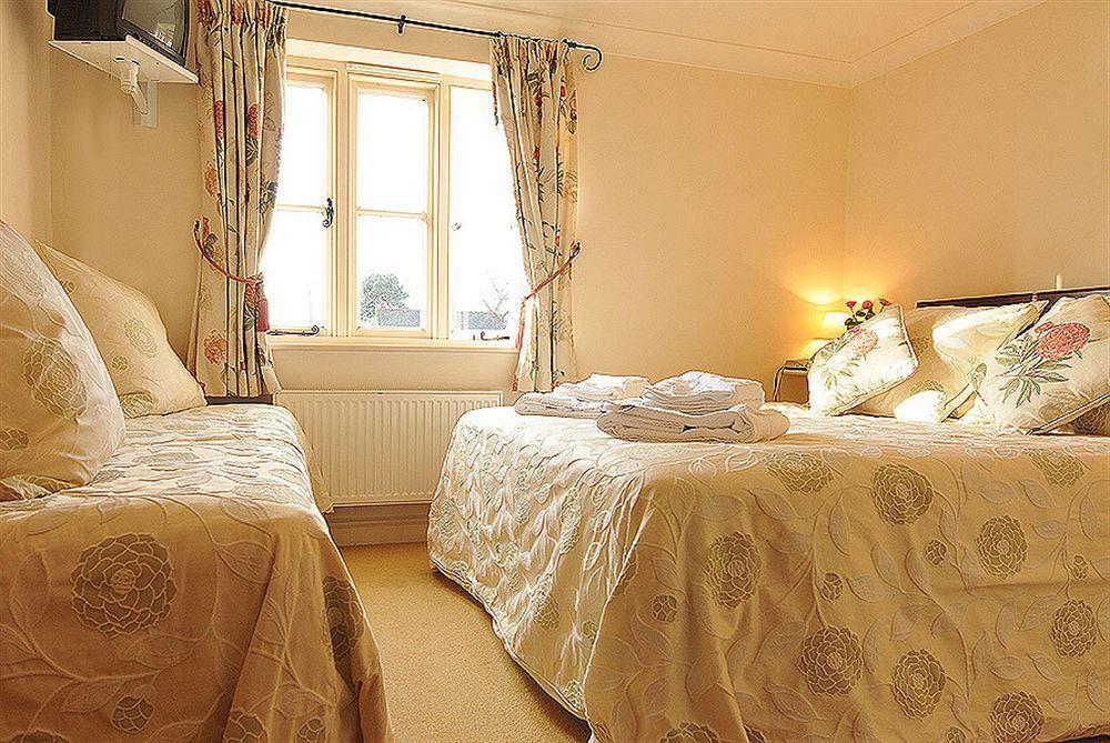 The Chequers Inn Cassington Ngoại thất bức ảnh